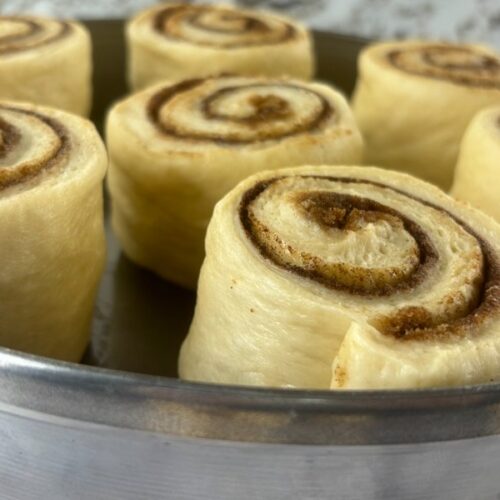 Soft and fluffy cinnamon rolls